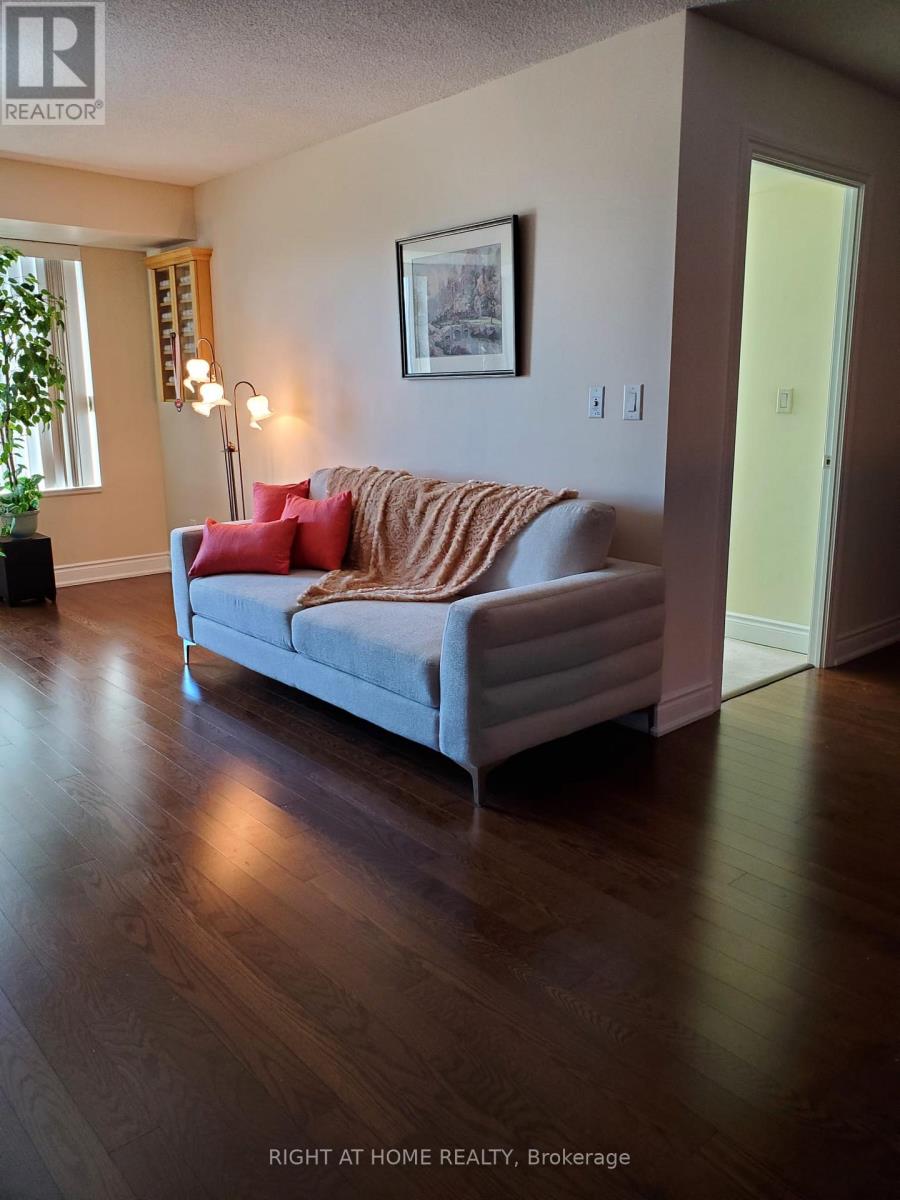 809 - 273 South Park Road, Markham, Ontario  L3T 0B5 - Photo 14 - N12351725