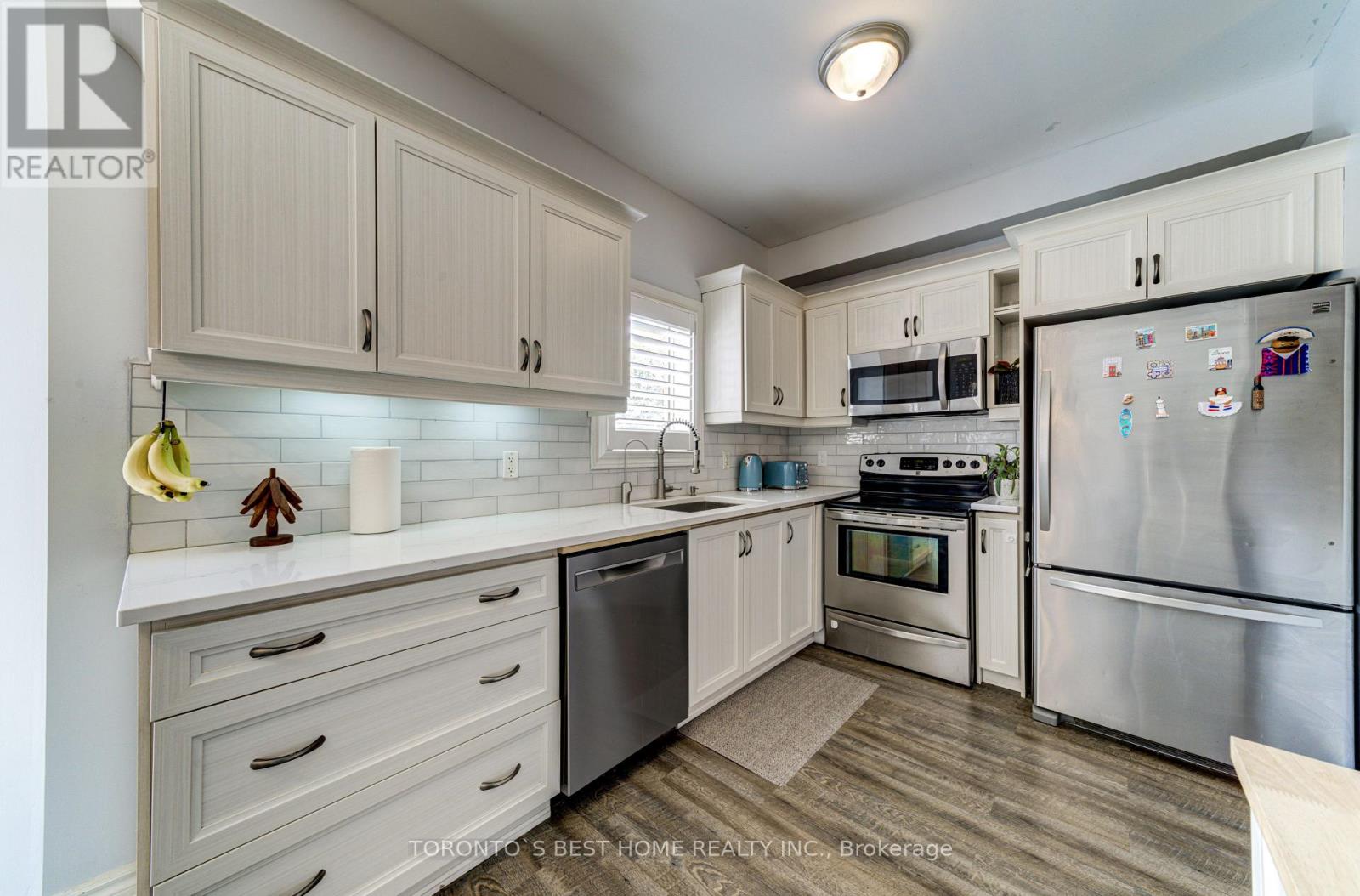 1 Black Ash Trail, Barrie (Ardagh), Ontario  L4N 3K2 - Photo 17 - S12402669
