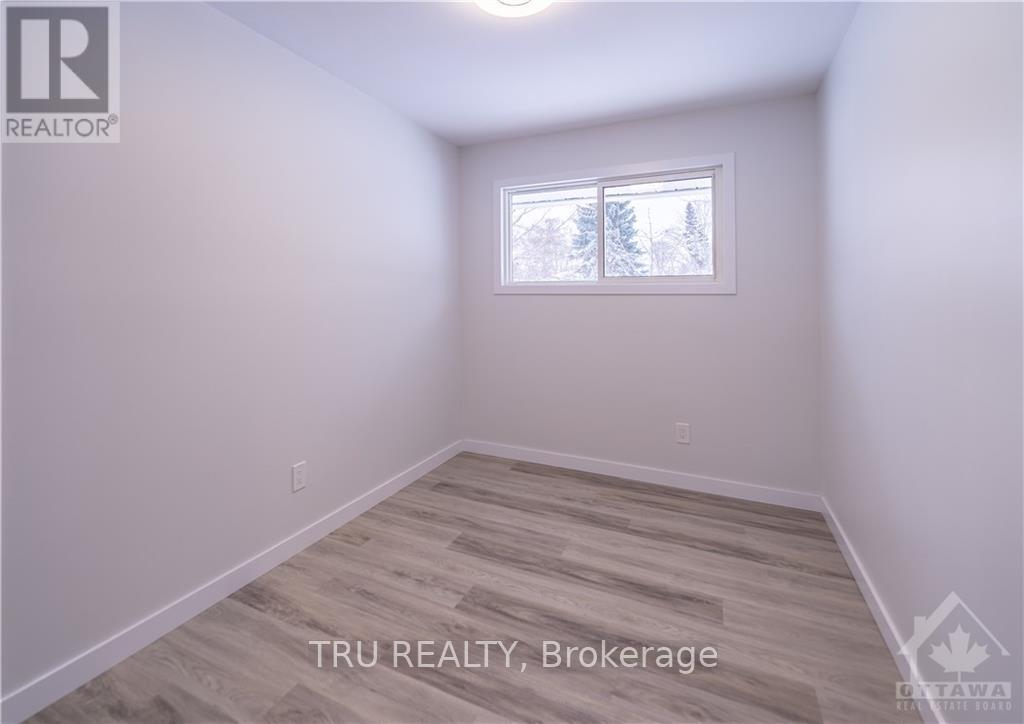 A - 759 Adams Avenue, Ottawa, Ontario  K1G 2Y1 - Photo 10 - X12402700