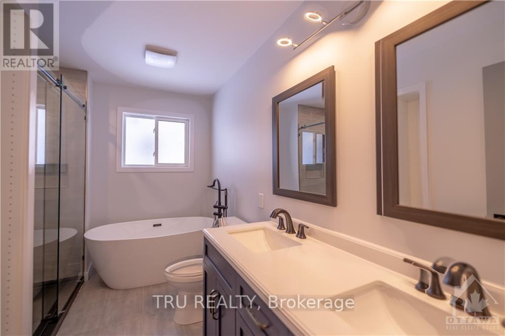 A - 759 Adams Avenue, Ottawa, Ontario  K1G 2Y1 - Photo 11 - X12402700