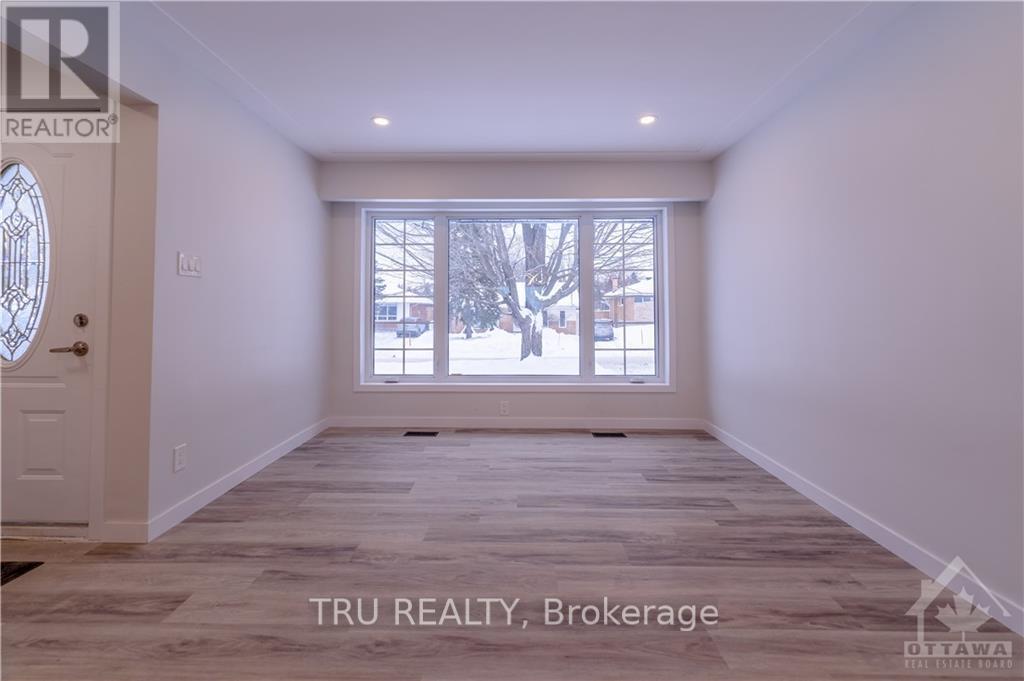 A - 759 Adams Avenue, Ottawa, Ontario  K1G 2Y1 - Photo 2 - X12402700