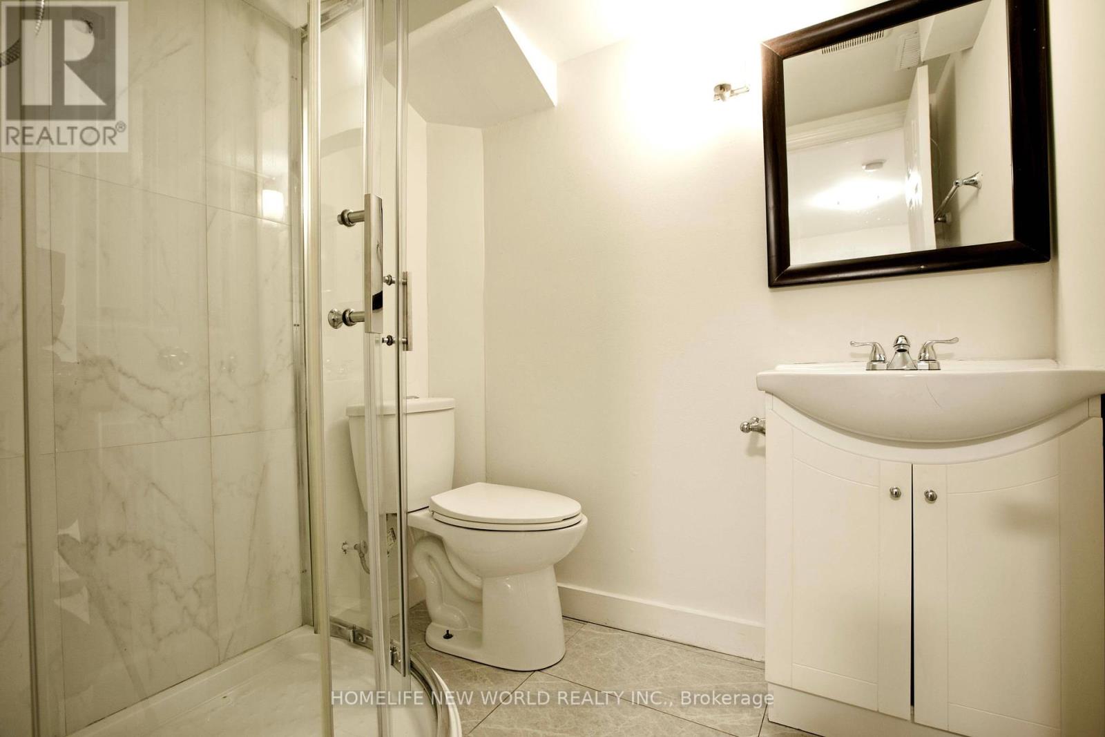 49 Thorncroft Crescent, Ajax (South East), Ontario  L1S 2S1 - Photo 26 - E12402681