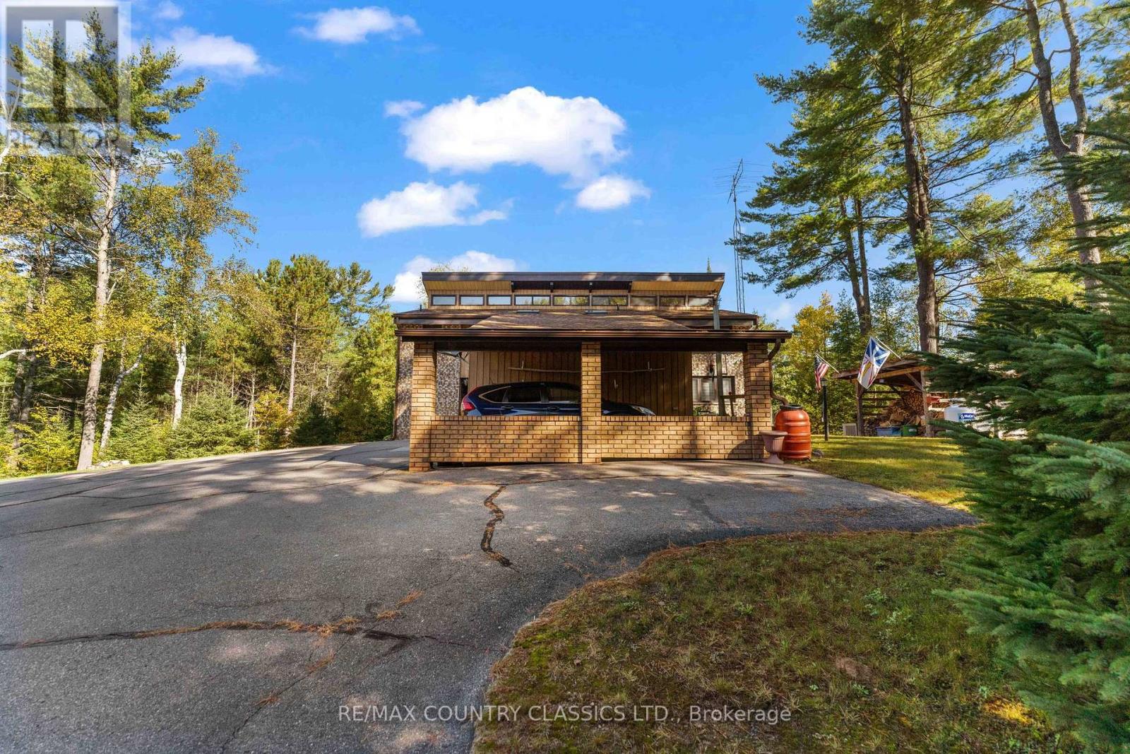 13 Lorbetski Road, Madawaska Valley, Ontario  K0J 1B0 - Photo 3 - X12055482