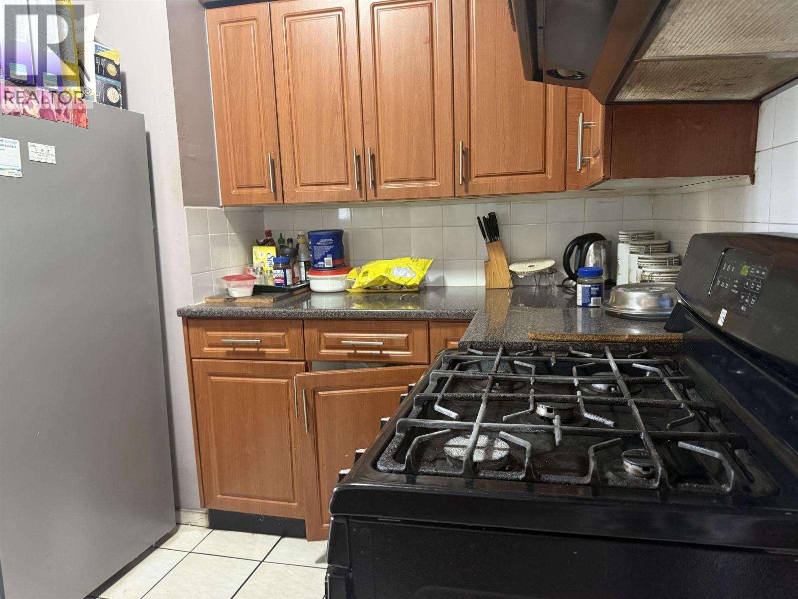8125 St. George Street, Vancouver, British Columbia  V5X 3S4 - Photo 3 - R3043399