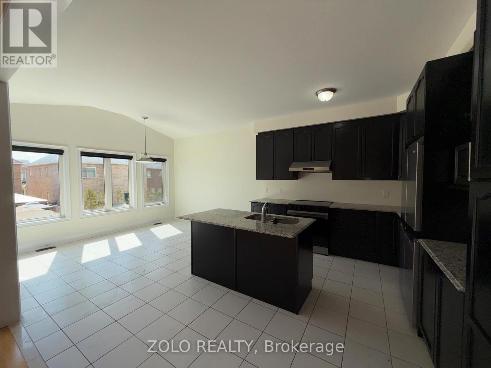 Main And 2nd Floor Only - 89 Slack Street, Bradford West Gwillimbury, Ontario  L3Z 0S5 - Photo 18 - N12402720