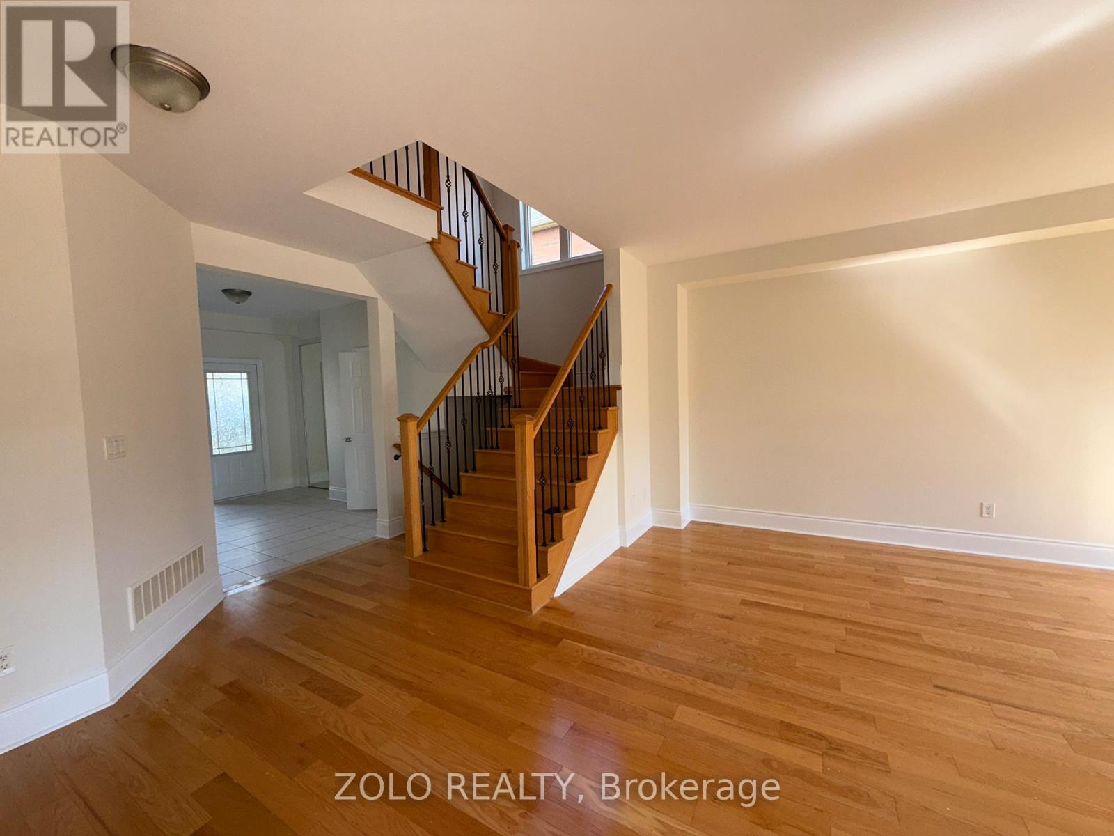 Main And 2nd Floor Only - 89 Slack Street, Bradford West Gwillimbury, Ontario  L3Z 0S5 - Photo 20 - N12402720