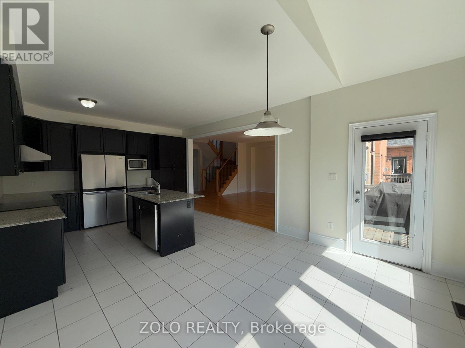 Main And 2nd Floor Only - 89 Slack Street, Bradford West Gwillimbury, Ontario  L3Z 0S5 - Photo 23 - N12402720