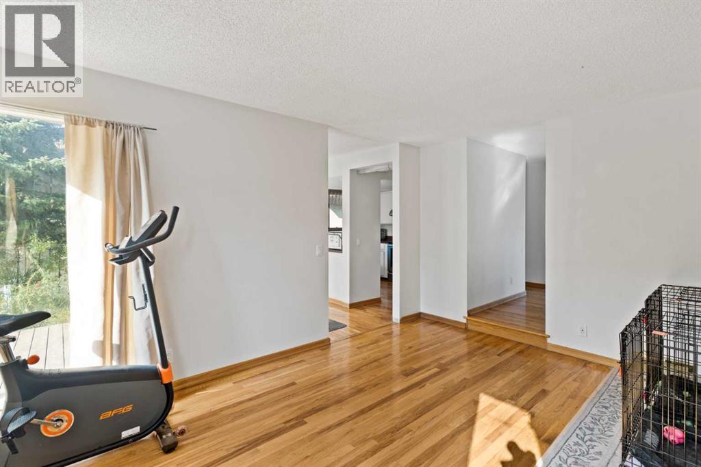 89 Edgedale Drive Nw, Calgary, Alberta  T3A 2R6 - Photo 18 - A2256293