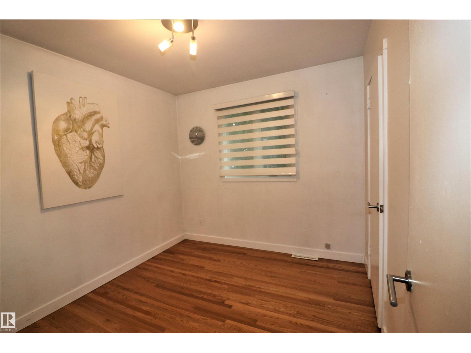 8528 64 Av Nw, Edmonton, Alberta  T6E 0H3 - Photo 12 - E4456782
