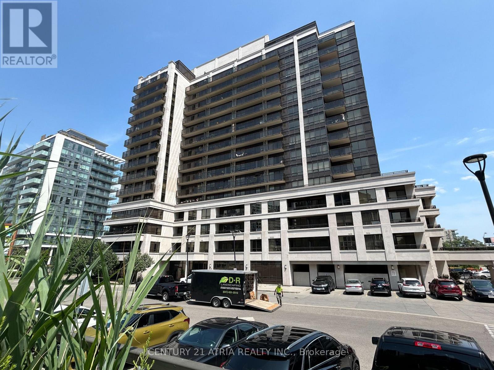 1611 - 1 De Boers Drive, Toronto, Ontario  M3J 0G6 - Photo 1 - W12402725