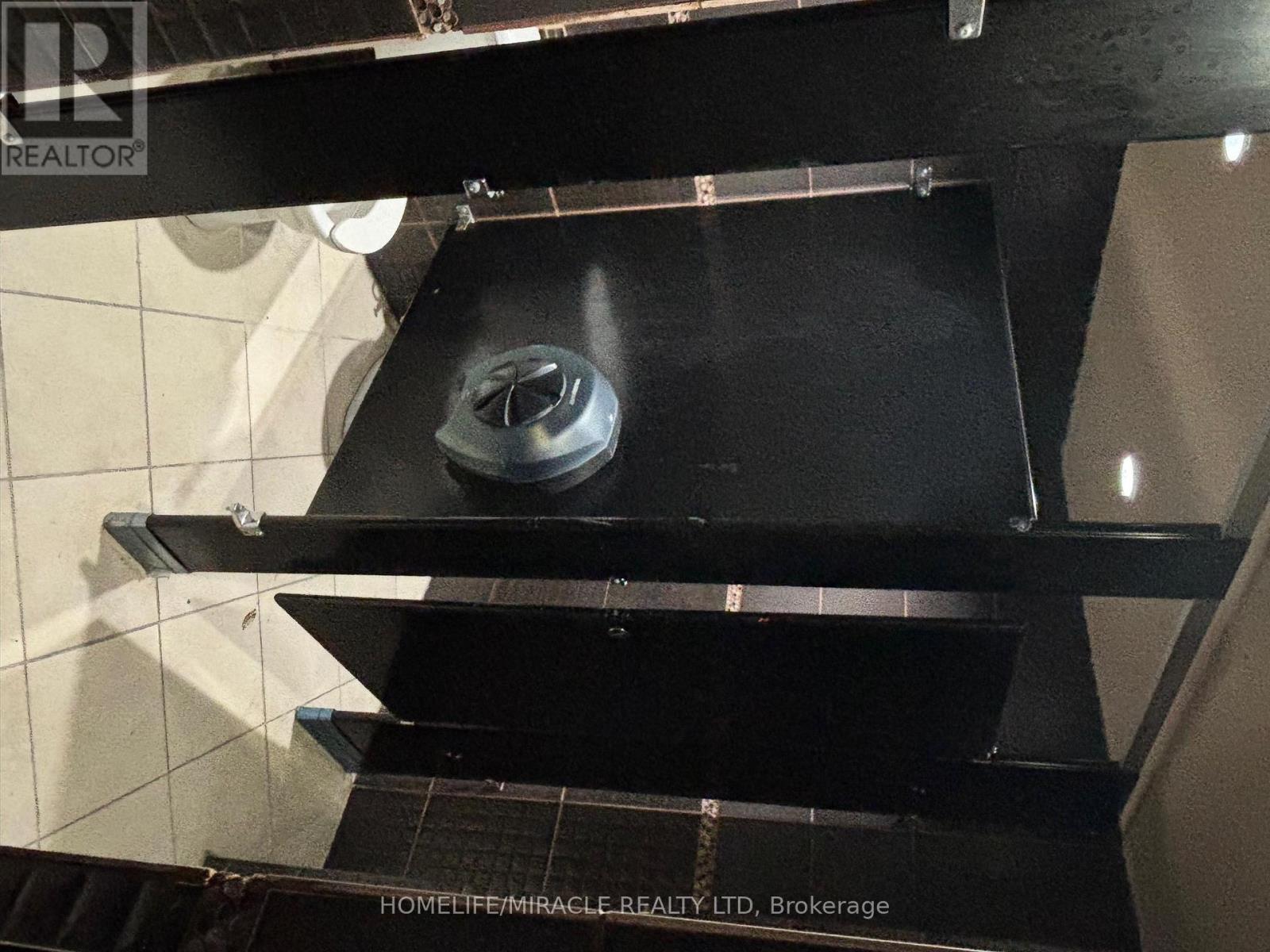 5890 Main Street, Niagara Falls, Ontario L2G 5Z8 - Photo 15 - X12402724