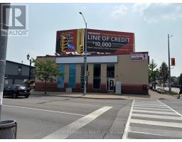5890 Main Street, Niagara Falls (Dorchester), Ca
