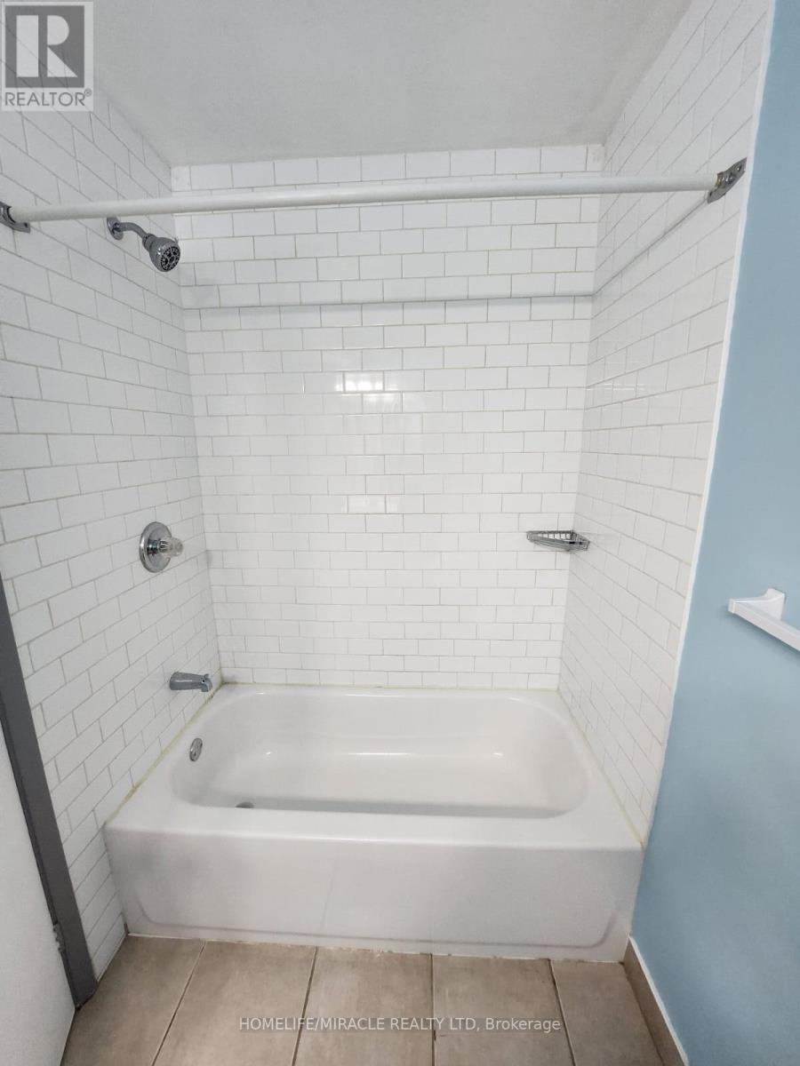 Property at 2 - 1100 OXFORD STREET image 3