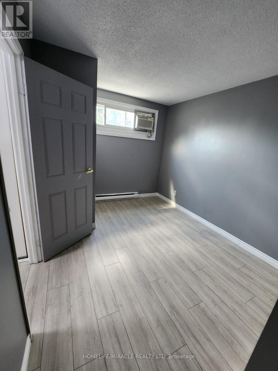 2 - 1100 Oxford Street, Oshawa, Ontario  L1J 6G4 - Photo 23 - E12402192