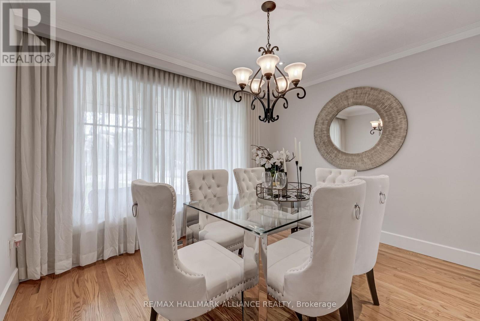196 Sabel Street, Oakville, Ontario  L6L 3V4 - Photo 19 - W12400802