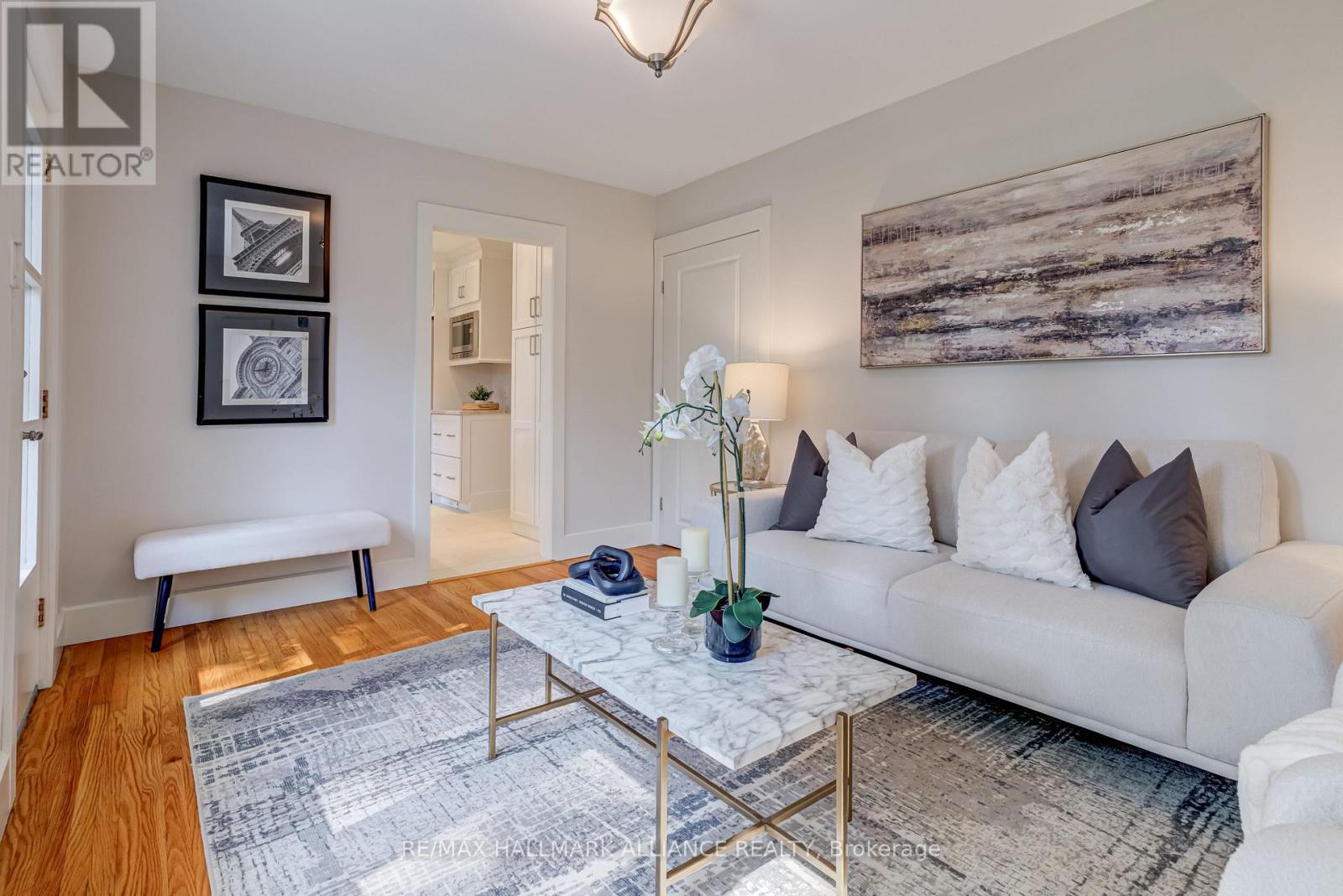 196 Sabel Street, Oakville, Ontario  L6L 3V4 - Photo 17 - W12400802