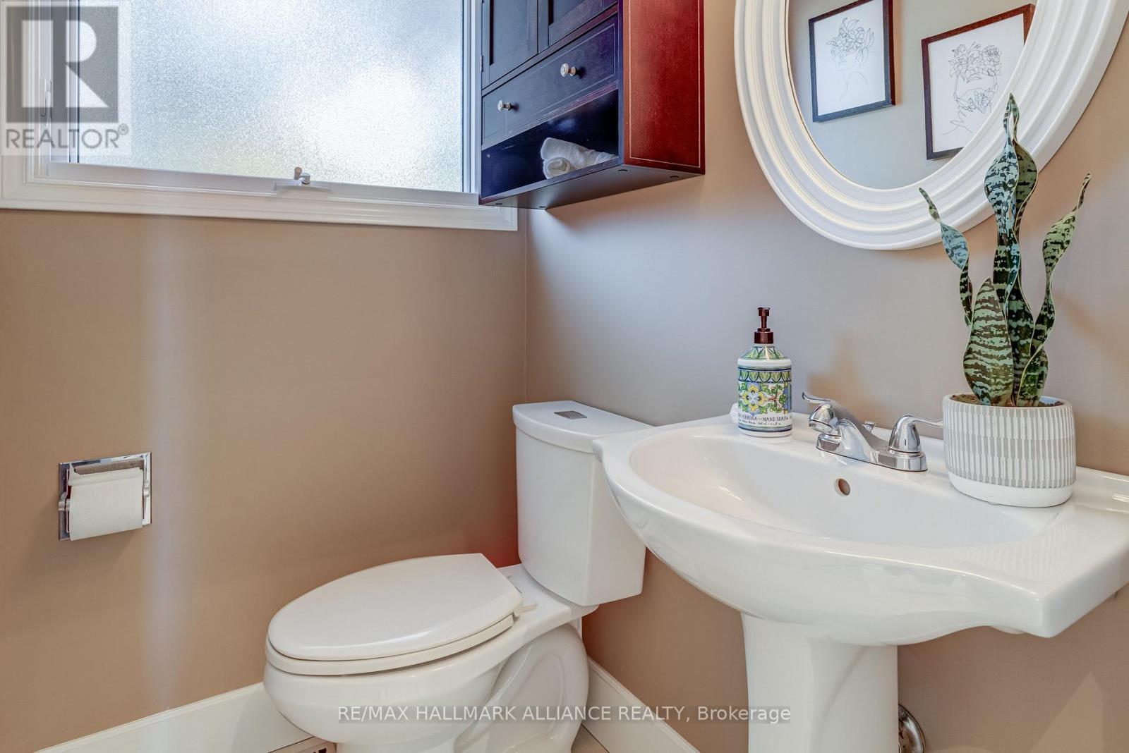 196 Sabel Street, Oakville, Ontario  L6L 3V4 - Photo 18 - W12400802