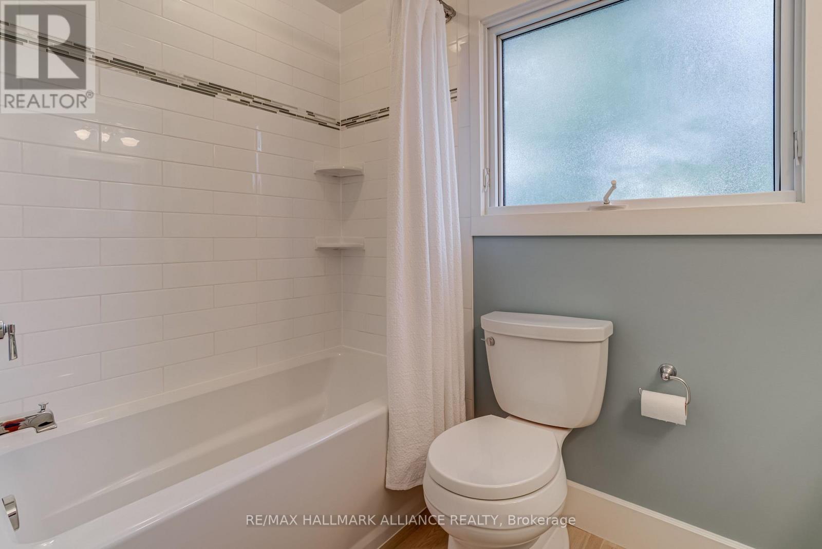 196 Sabel Street, Oakville, Ontario  L6L 3V4 - Photo 27 - W12400802