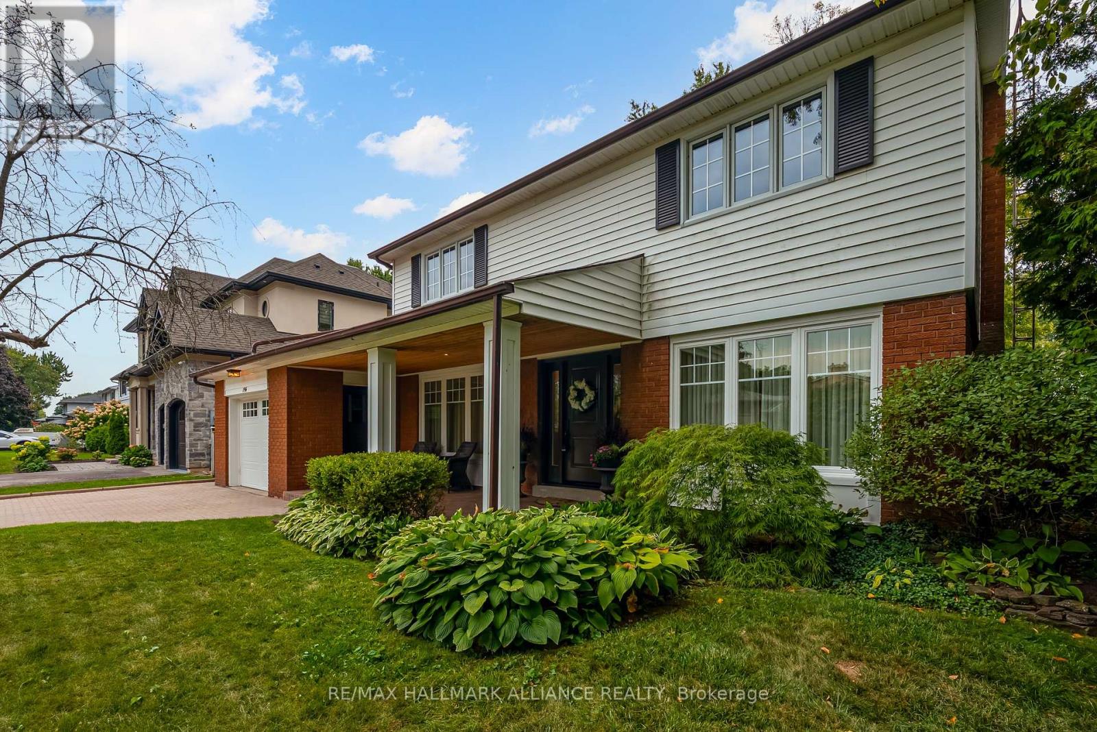 196 Sabel Street, Oakville, Ontario  L6L 3V4 - Photo 2 - W12400802