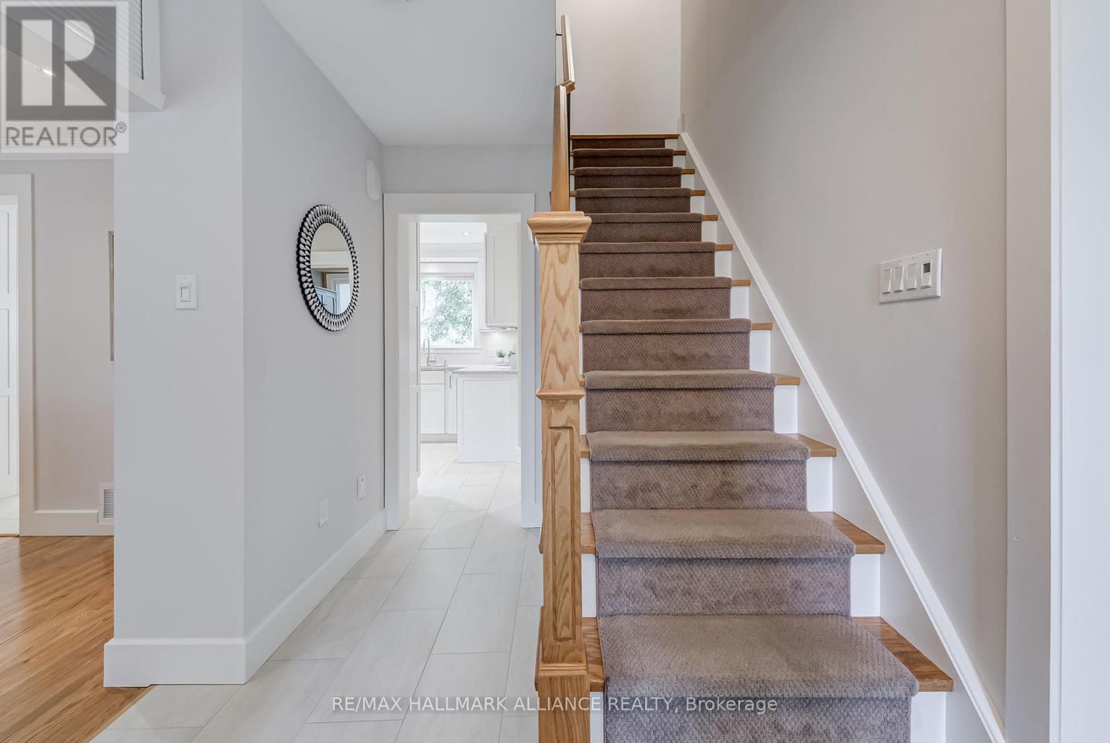 196 Sabel Street, Oakville, Ontario  L6L 3V4 - Photo 21 - W12400802
