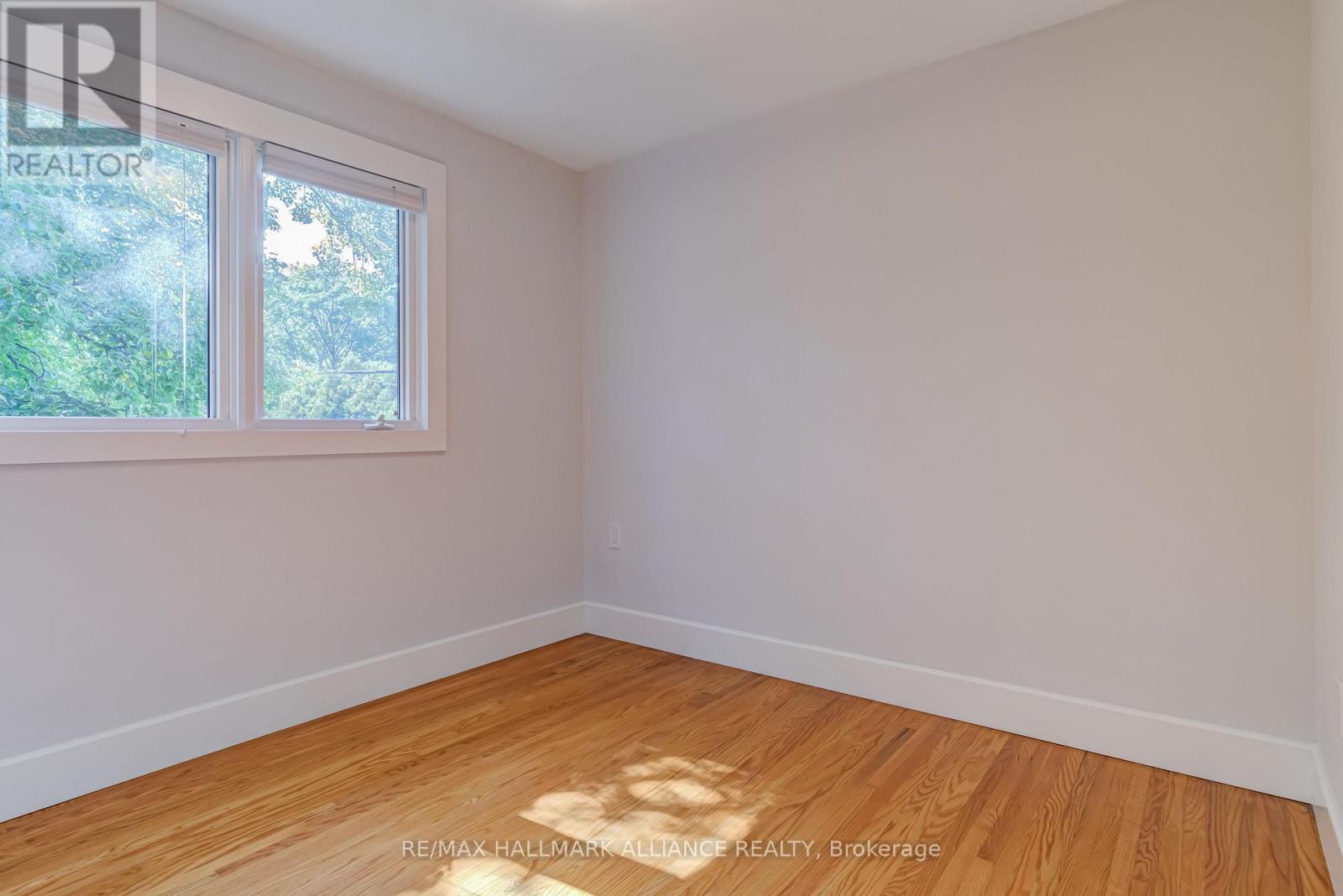 196 Sabel Street, Oakville, Ontario  L6L 3V4 - Photo 25 - W12400802