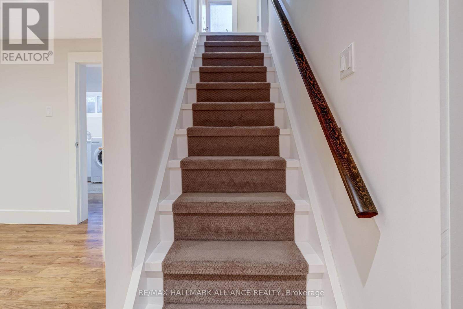 196 Sabel Street, Oakville, Ontario  L6L 3V4 - Photo 30 - W12400802