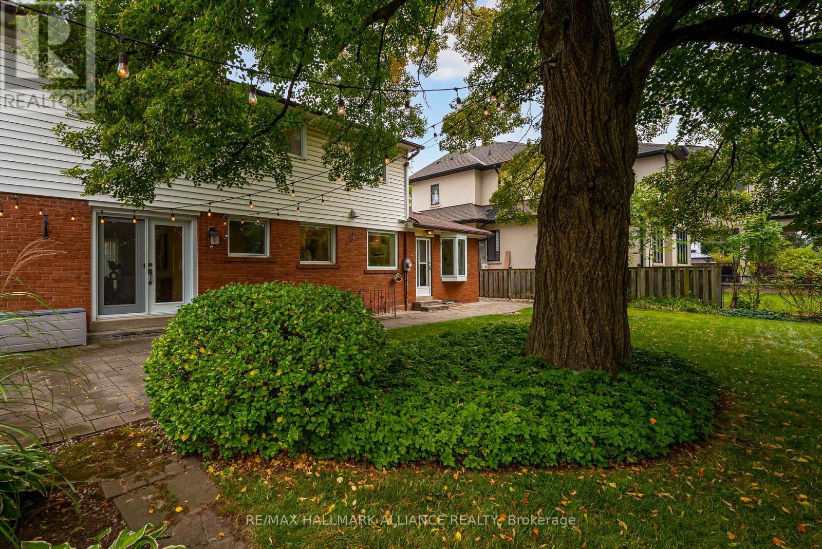 196 Sabel Street, Oakville, Ontario  L6L 3V4 - Photo 36 - W12400802