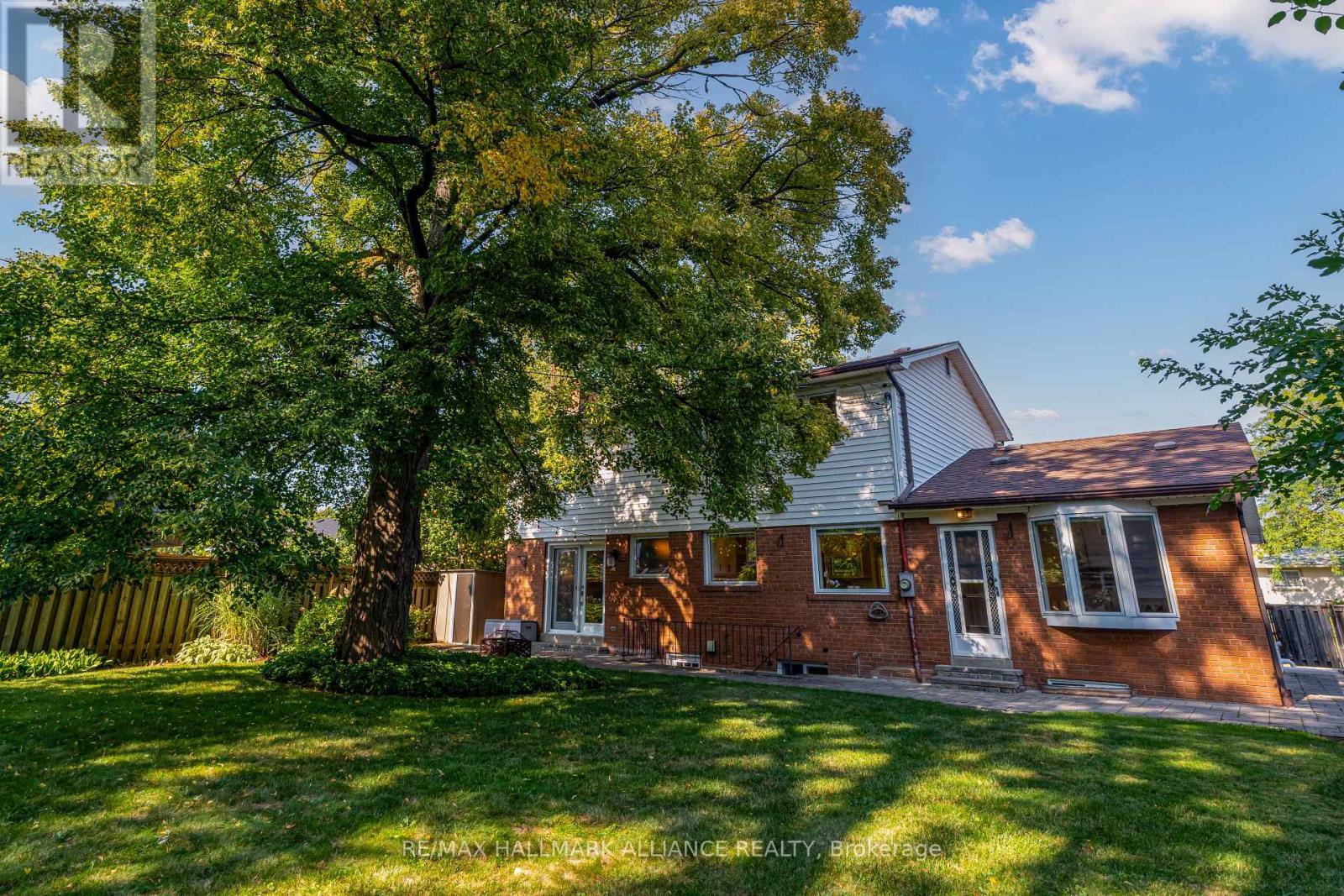 196 Sabel Street, Oakville, Ontario  L6L 3V4 - Photo 34 - W12400802