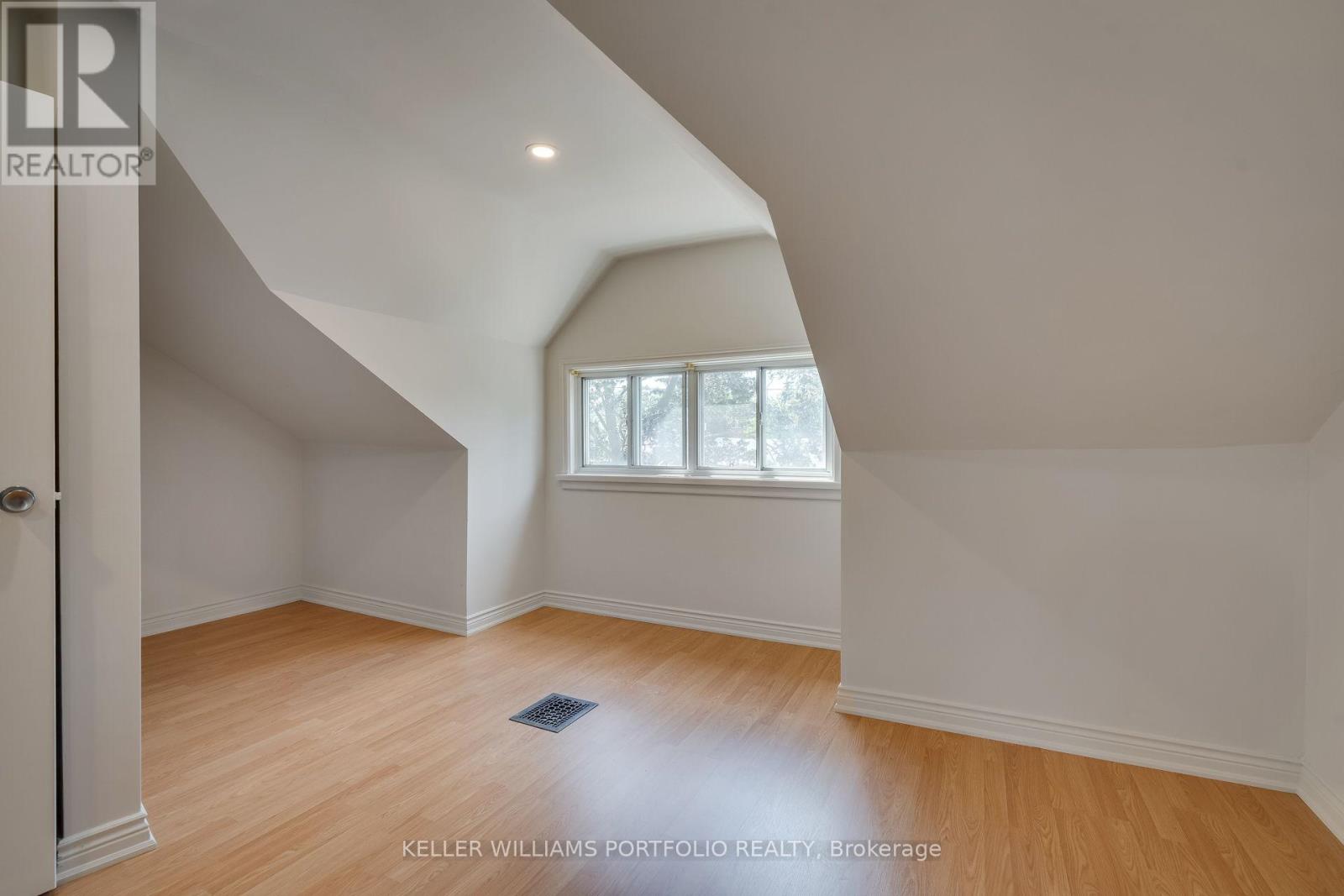 65 Westholme Avenue, Toronto, Ontario  M6P 3B9 - Photo 29 - W12402747