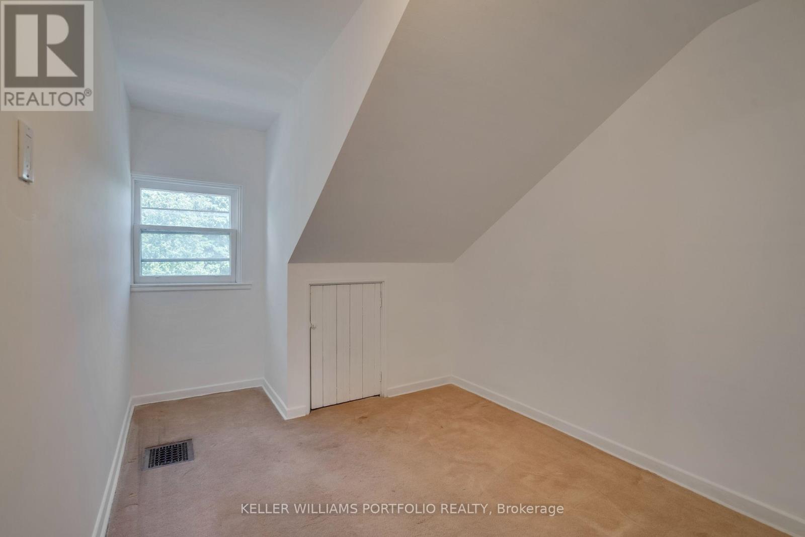 65 Westholme Avenue, Toronto, Ontario  M6P 3B9 - Photo 30 - W12402747