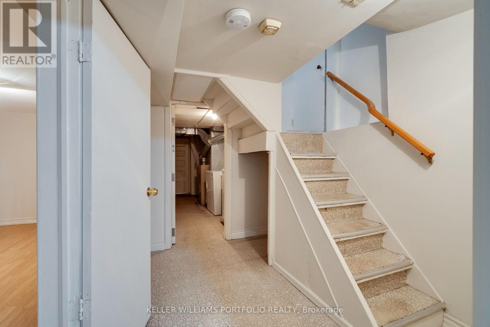 65 Westholme Avenue, Toronto, Ontario  M6P 3B9 - Photo 34 - W12402747