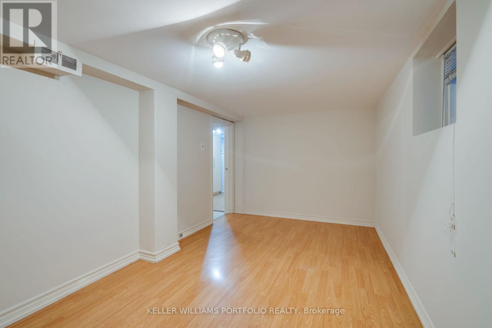 65 Westholme Avenue, Toronto, Ontario  M6P 3B9 - Photo 38 - W12402747