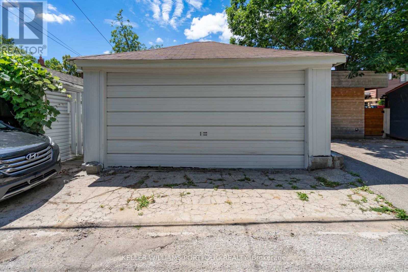 65 Westholme Avenue, Toronto, Ontario  M6P 3B9 - Photo 49 - W12402747