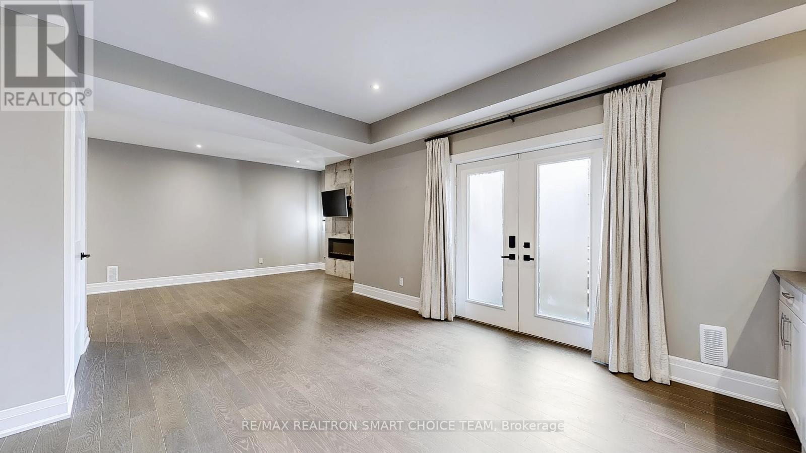 Bsmt - 87 Black Walnut Court, Aurora, Ontario  L4G 3X7 - Photo 6 - N12400676