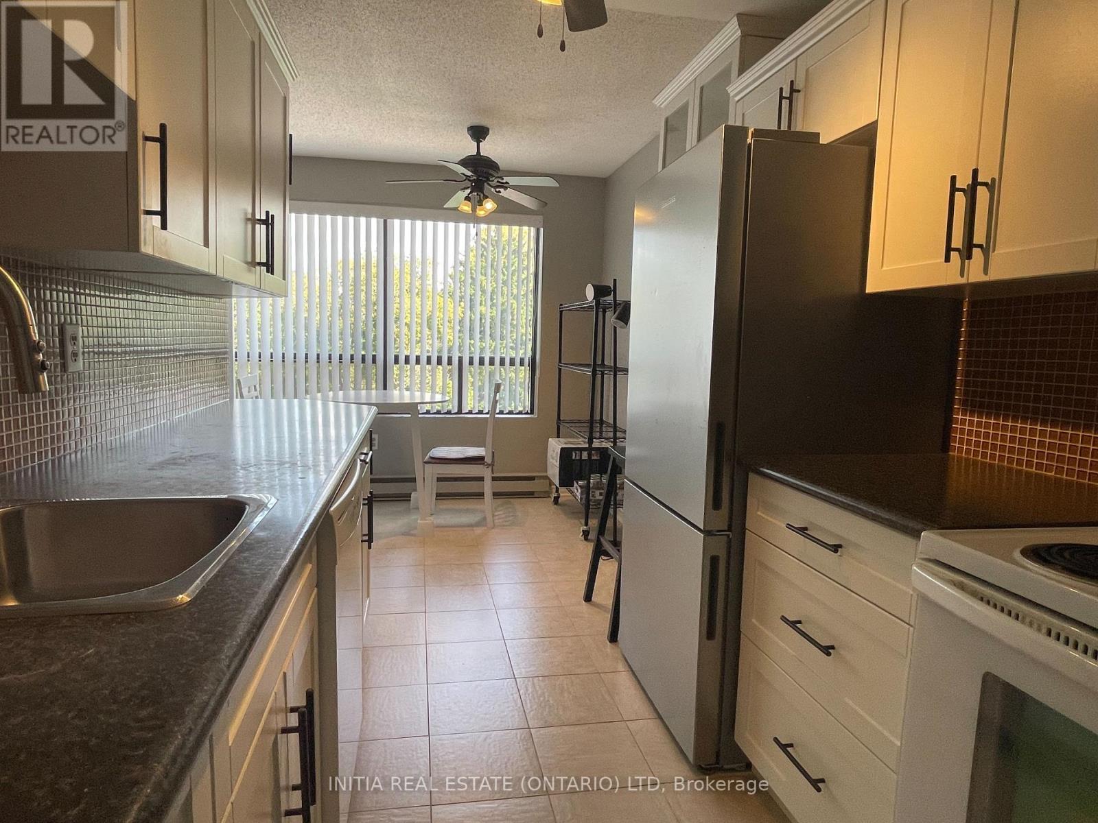 603 - 650 Cheapside Street, London East, Ontario  N5Y 5J8 - Photo 3 - X12333706