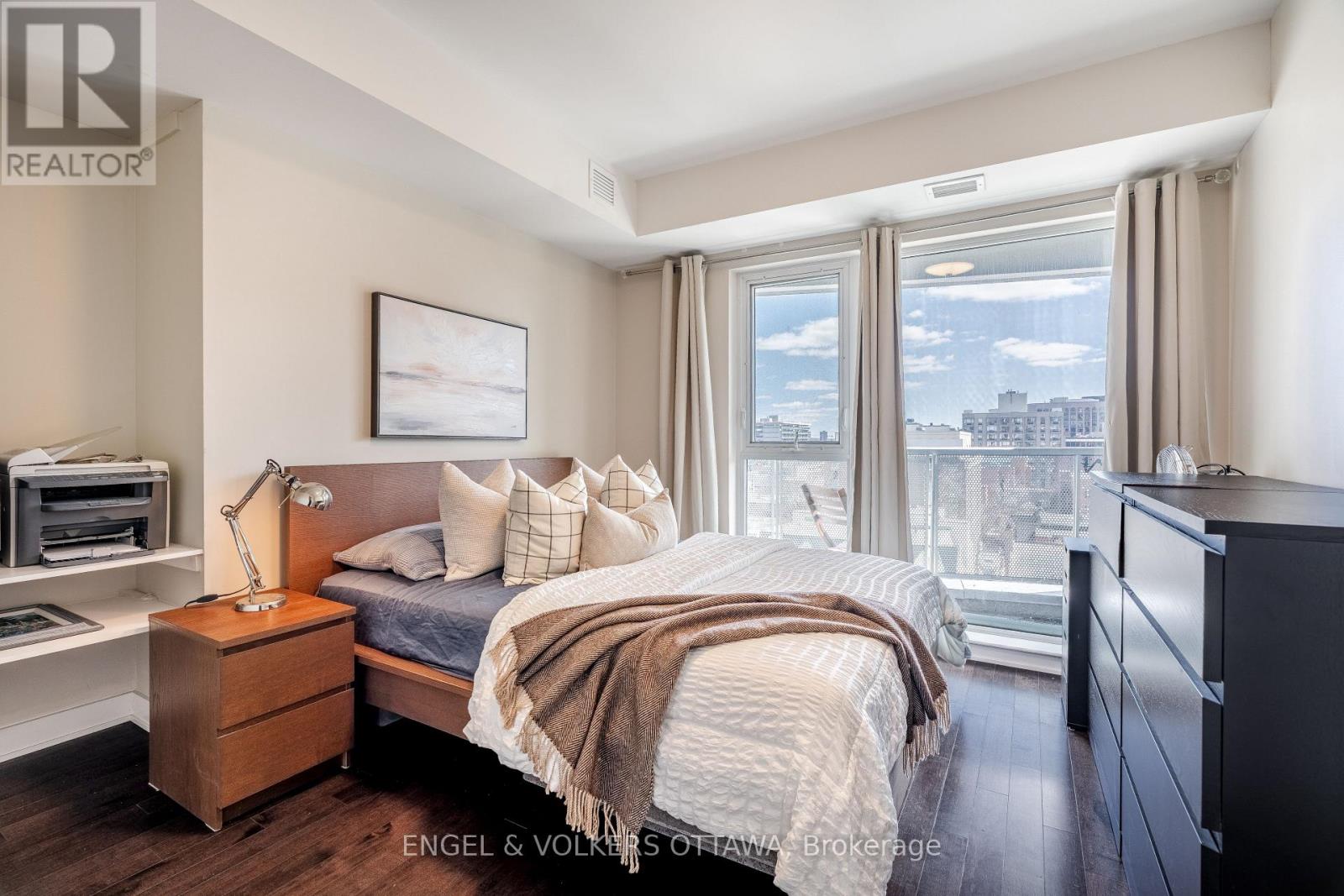 707 - 40 Nepean Street, Ottawa, Ontario  K2P 0X5 - Photo 12 - X12402760