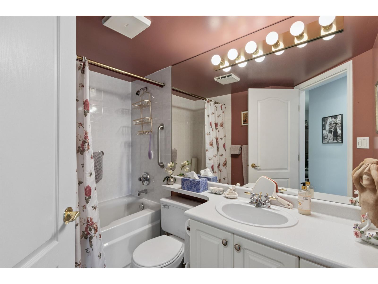 206 15150 108 Avenue, Surrey, British Columbia  V3R 0V1 - Photo 19 - R3047527