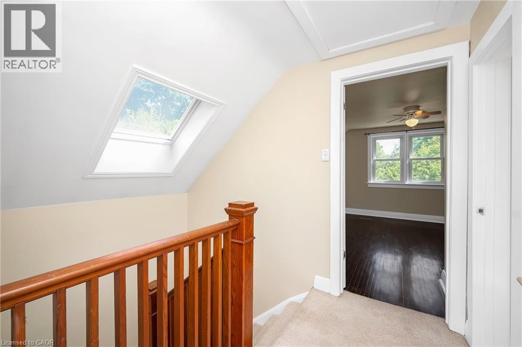 2067 Maplewood Drive, Burlington, Ontario  L7R 2C6 - Photo 18 - 40736325