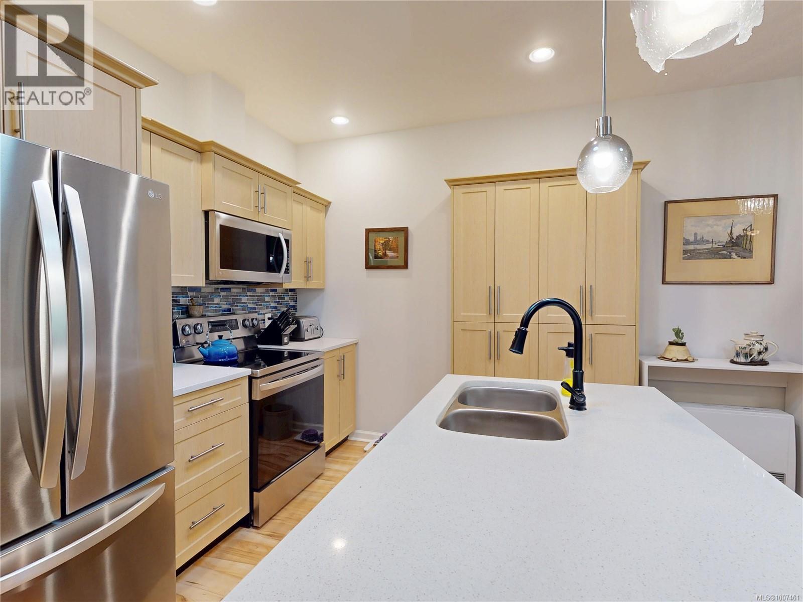 6373 Shambrook Dr, Sooke, British Columbia  V9Z 1N9 - Photo 6 - 1007461