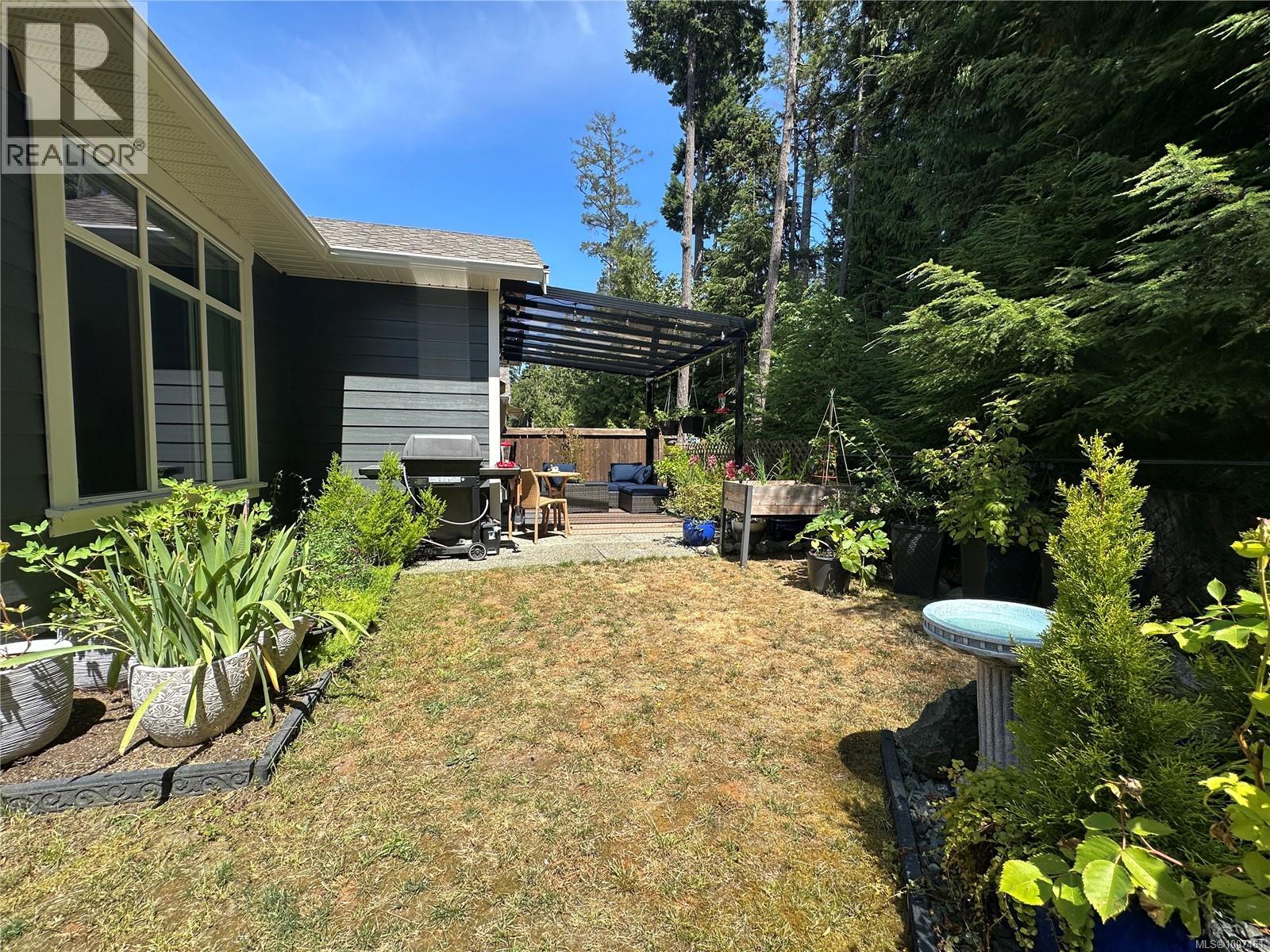 Property at 6373 Shambrook Dr image 3