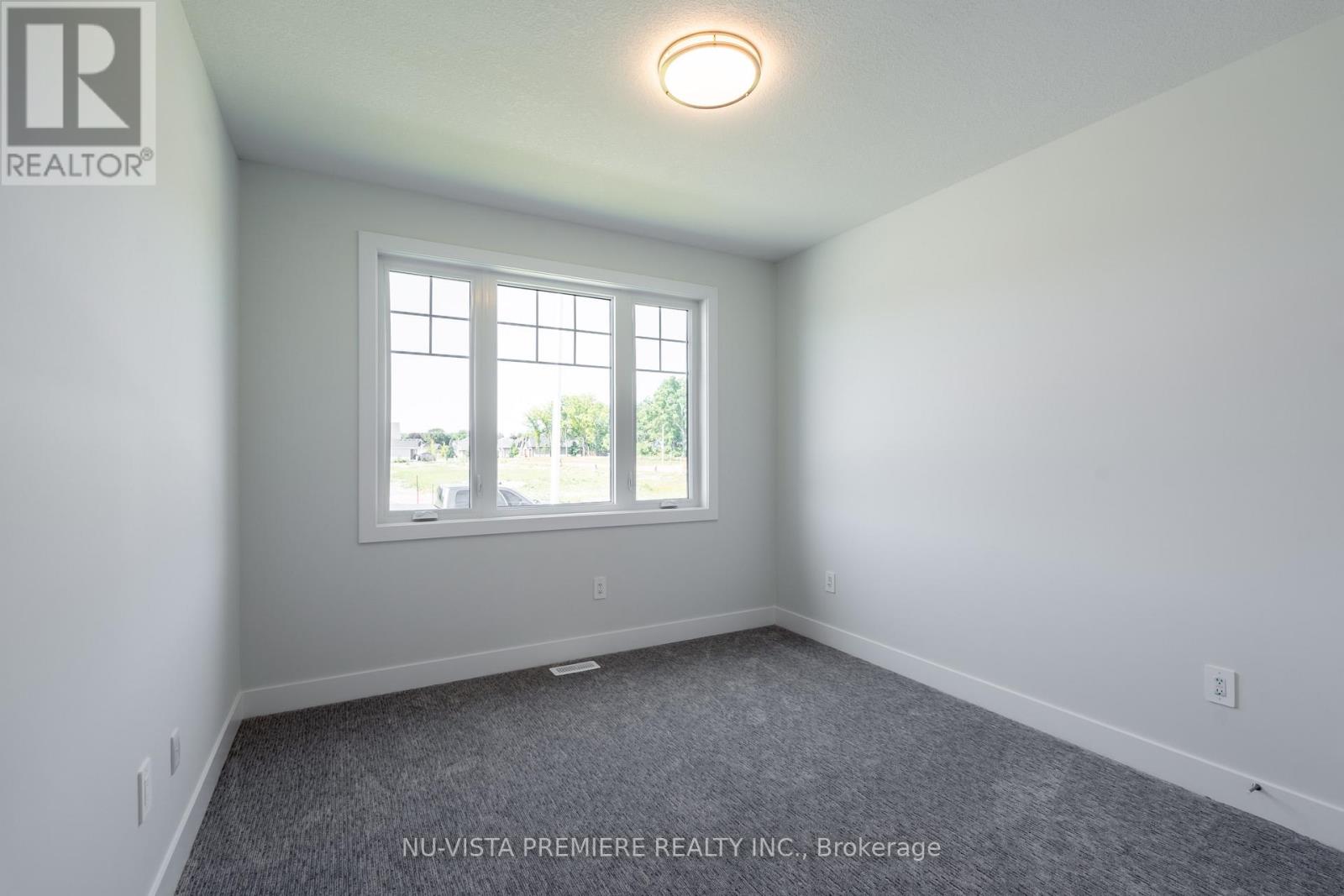 316 Stathis Boulevard, Sarnia, Ontario  N6L 0B1 - Photo 23 - X12402774