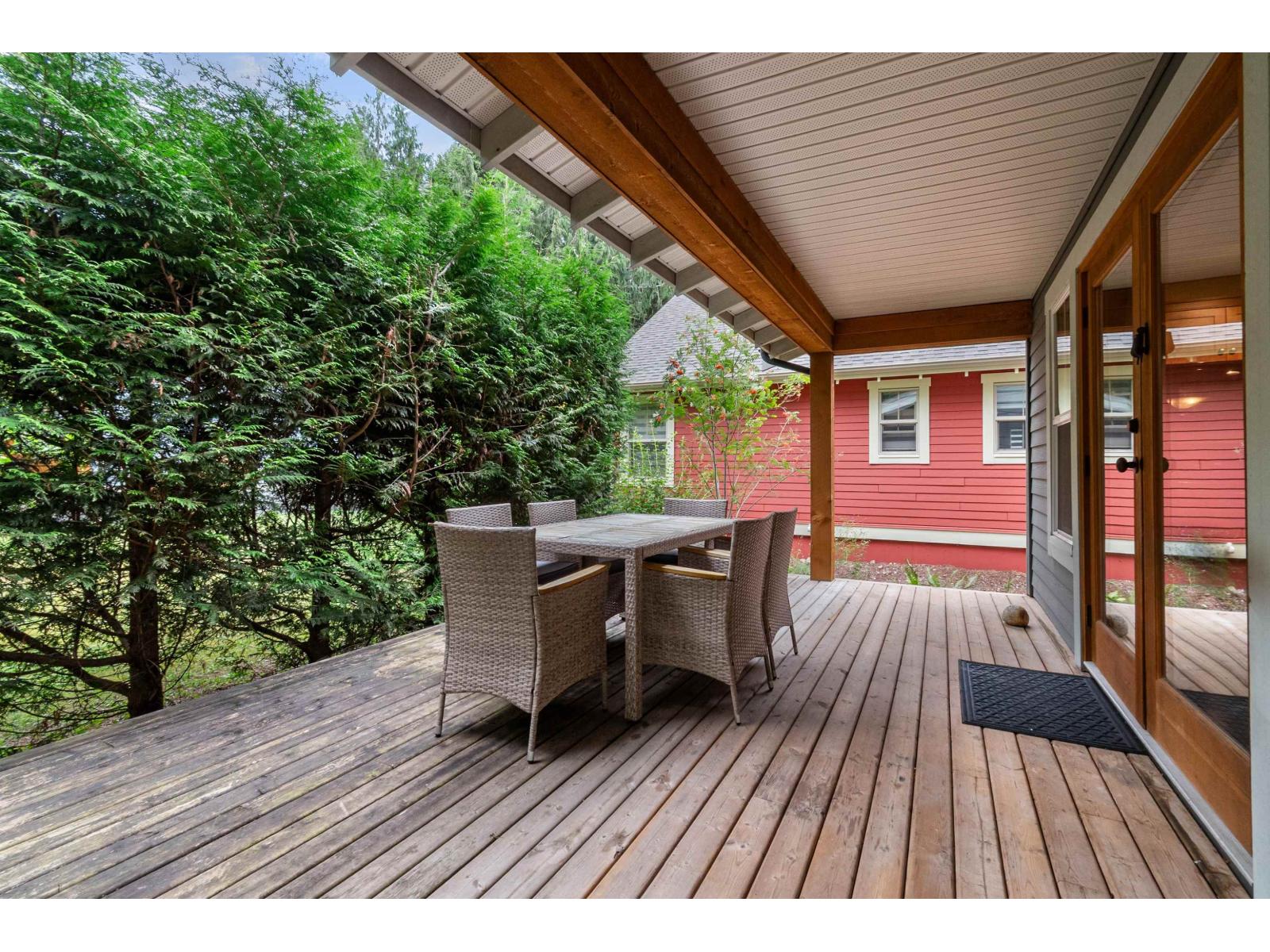 1767 Tree House Trail, Cultus Lake South, Lindell Beach, British Columbia  V2R 0E1 - Photo 26 - R3041447