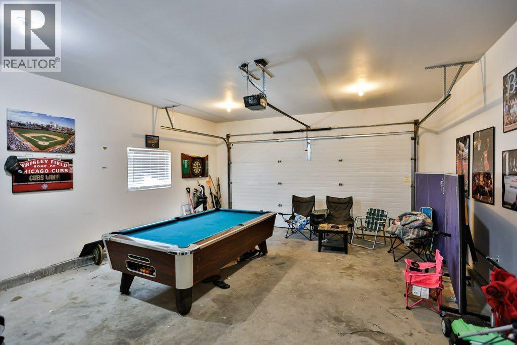 Property at 368 Grizzly Crescent N image 5