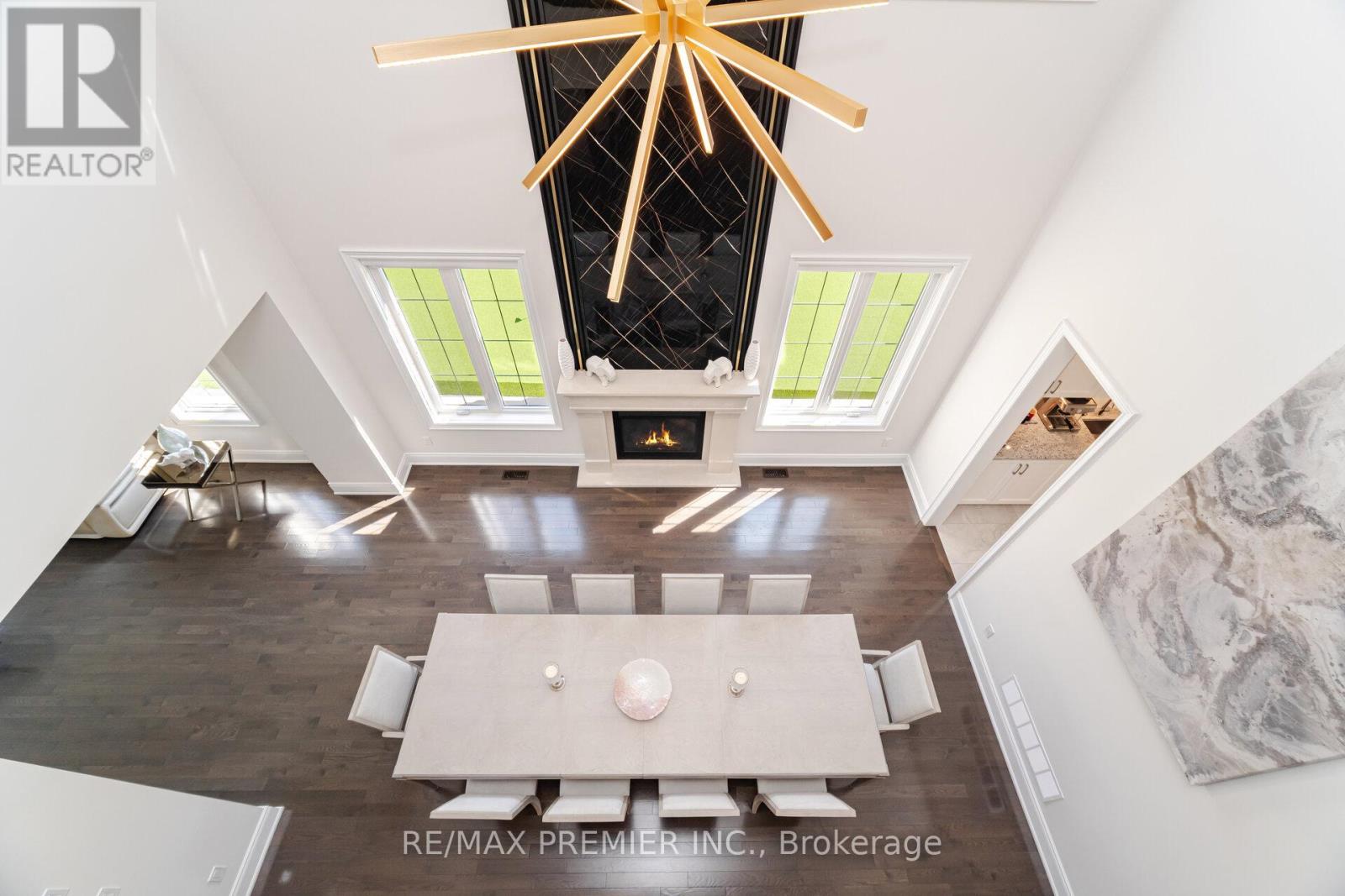 18 Erintown Crescent, Brampton (Toronto Gore Rural Estate), Ontario  L6P 4H2 - Photo 11 - W12402775