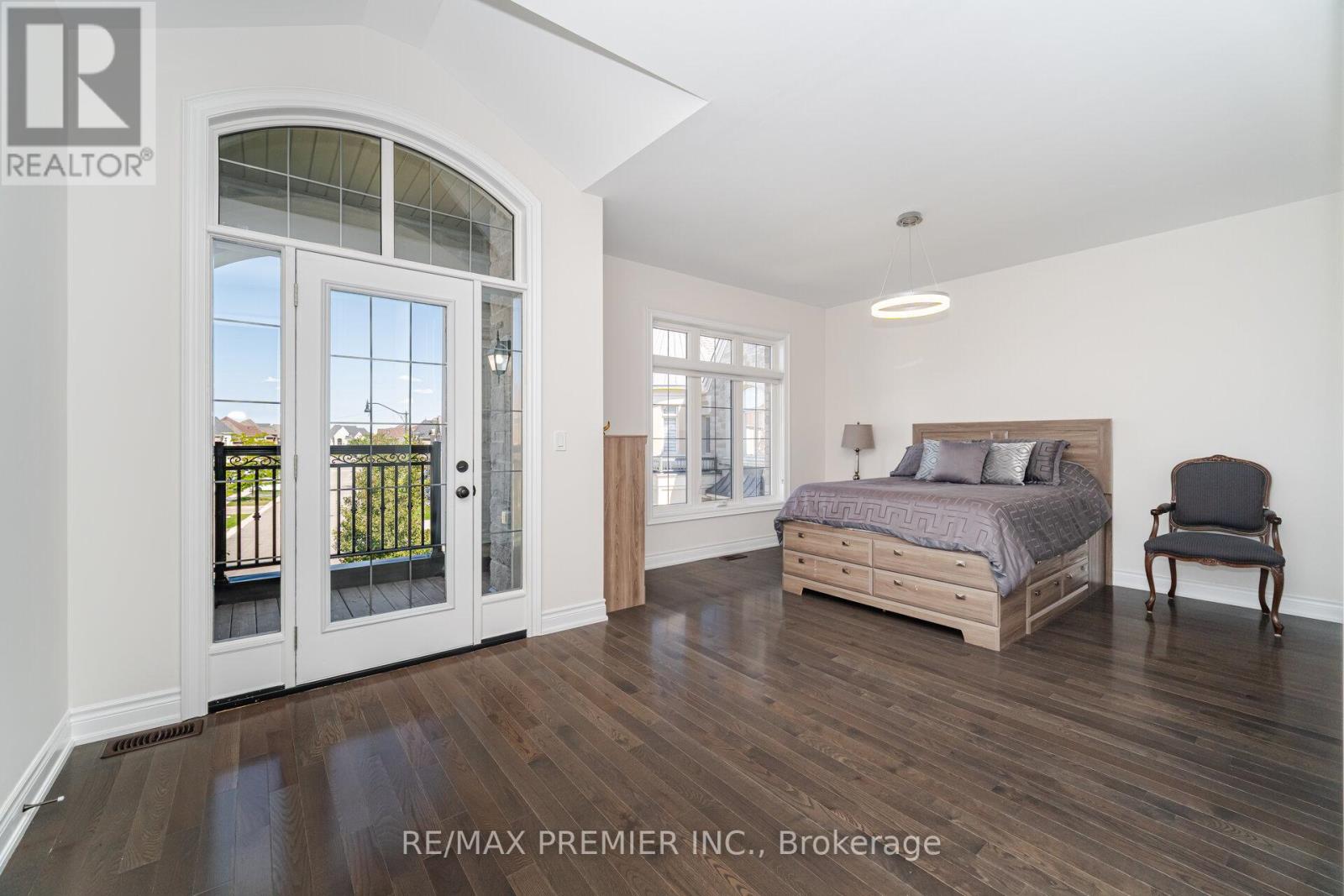 18 Erintown Crescent, Brampton (Toronto Gore Rural Estate), Ontario  L6P 4H2 - Photo 33 - W12402775