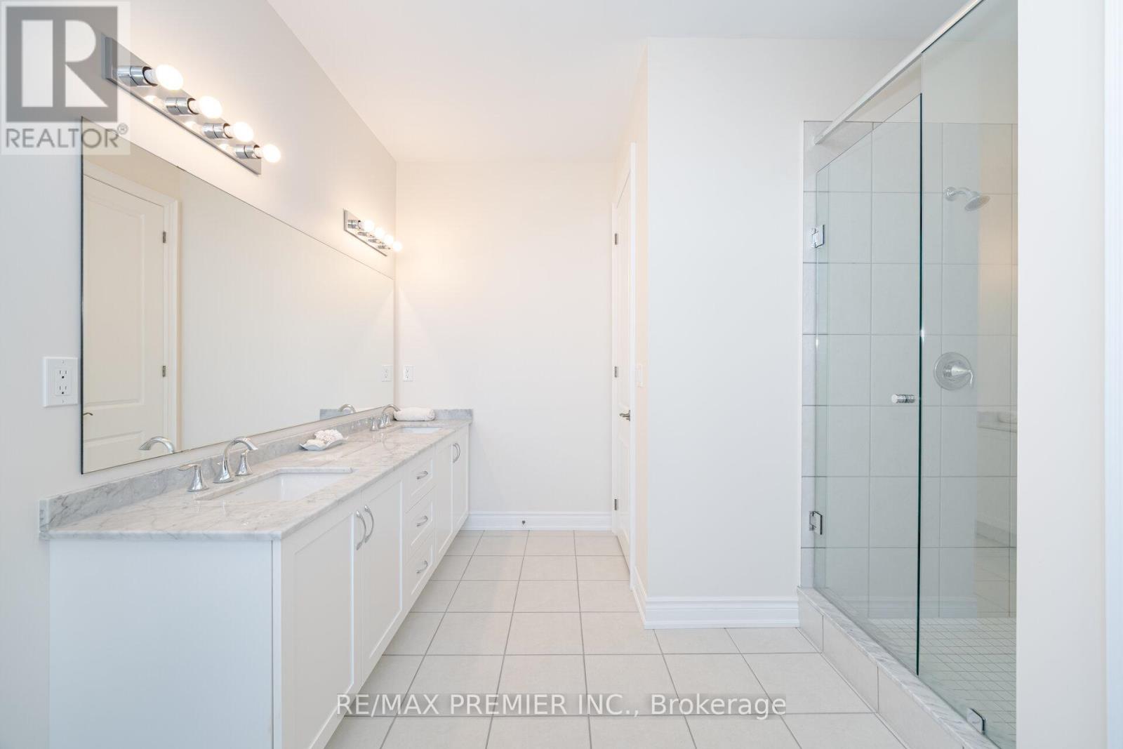 18 Erintown Crescent, Brampton (Toronto Gore Rural Estate), Ontario  L6P 4H2 - Photo 39 - W12402775
