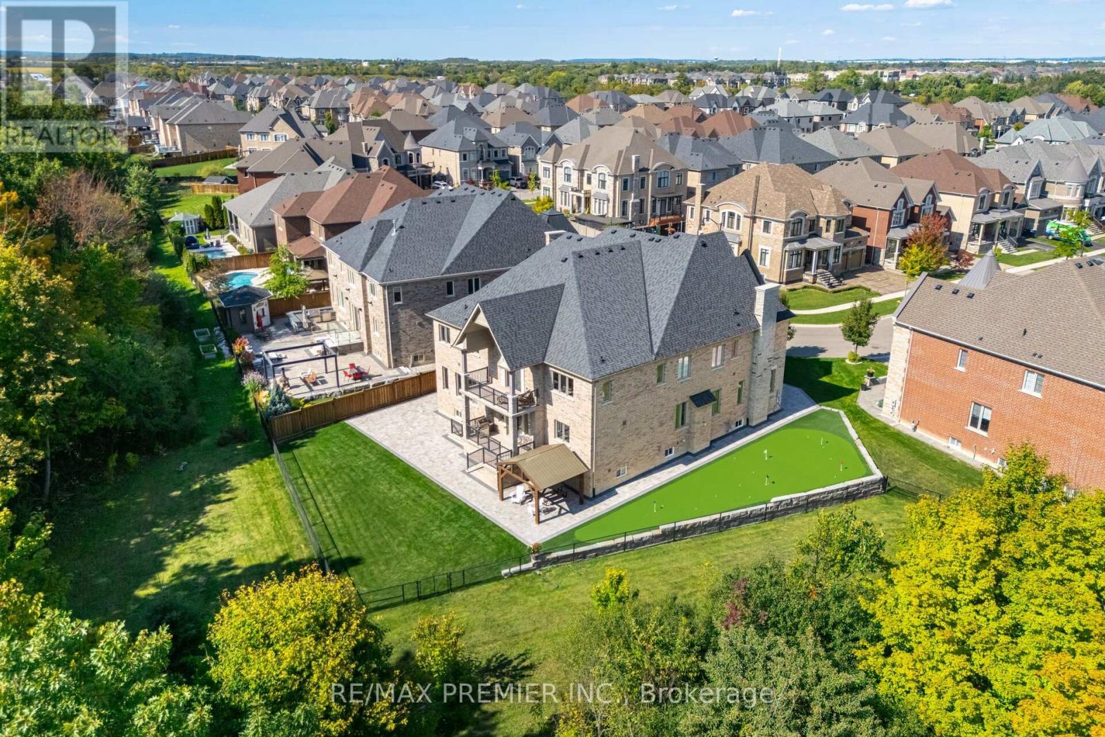 18 Erintown Crescent, Brampton (Toronto Gore Rural Estate), Ontario  L6P 4H2 - Photo 50 - W12402775