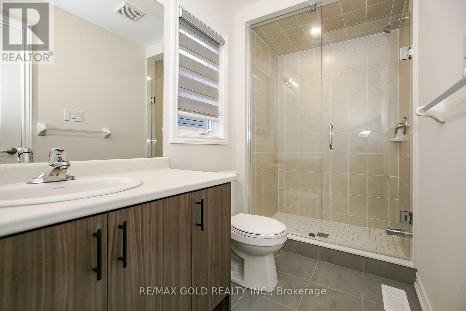 81 Berkely Street, Wasaga Beach, Ontario  L9Z 2N6 - Photo 43 - S12402708