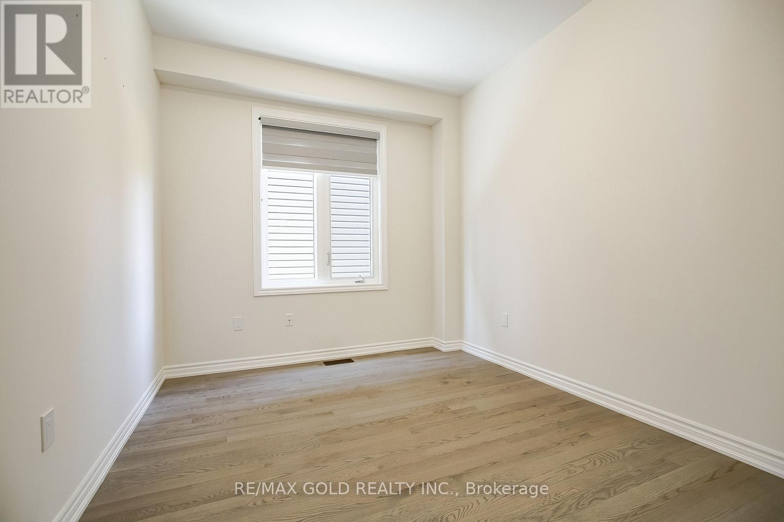 81 Berkely Street, Wasaga Beach, Ontario  L9Z 2N6 - Photo 20 - S12402708
