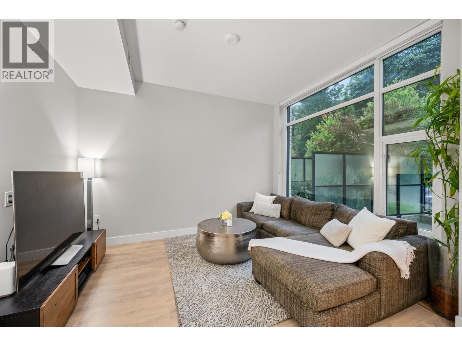 3482 Marine Way, Vancouver, British Columbia  V5S 0H1 - Photo 2 - R3038684